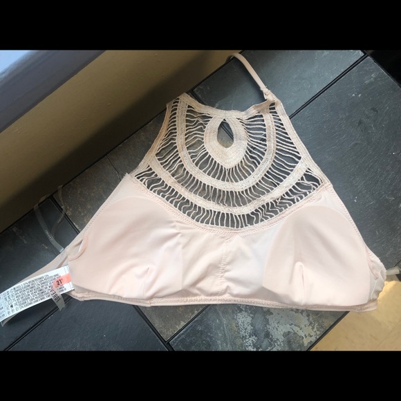 Swim wear halter top - Picture 3 of 4